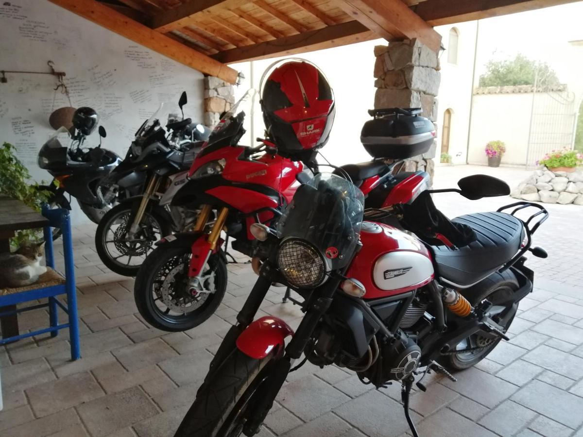 B&B Nuraximannu Santadi Εξωτερικό φωτογραφία